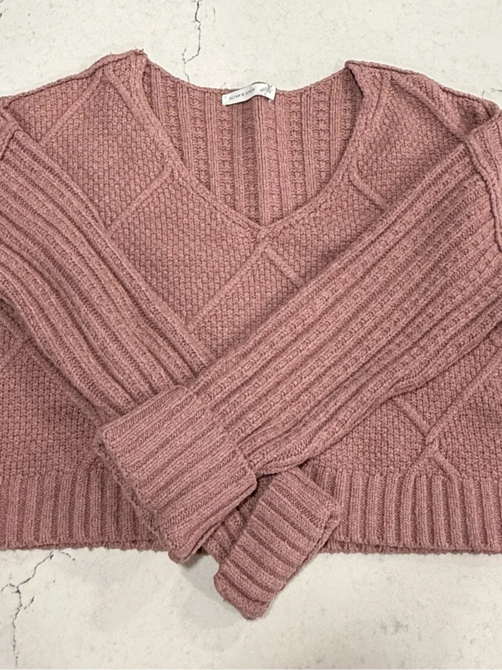 Altar'd State Knit Pullover Crop Sweater, Mauve, V-Neck, Long Sleeve, L